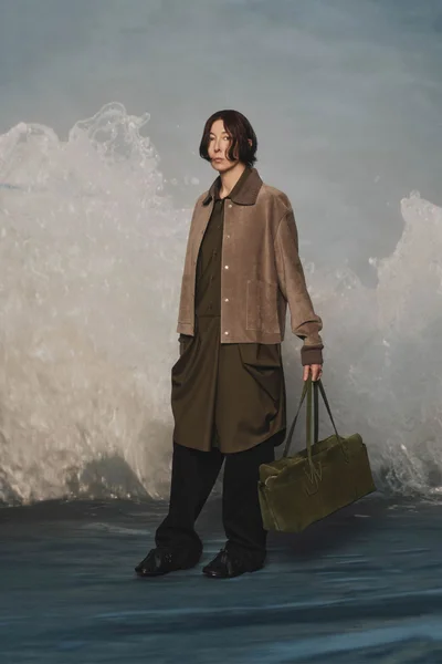 Look 37